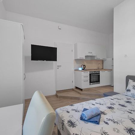Mima Apartments Rijeka Buitenkant foto