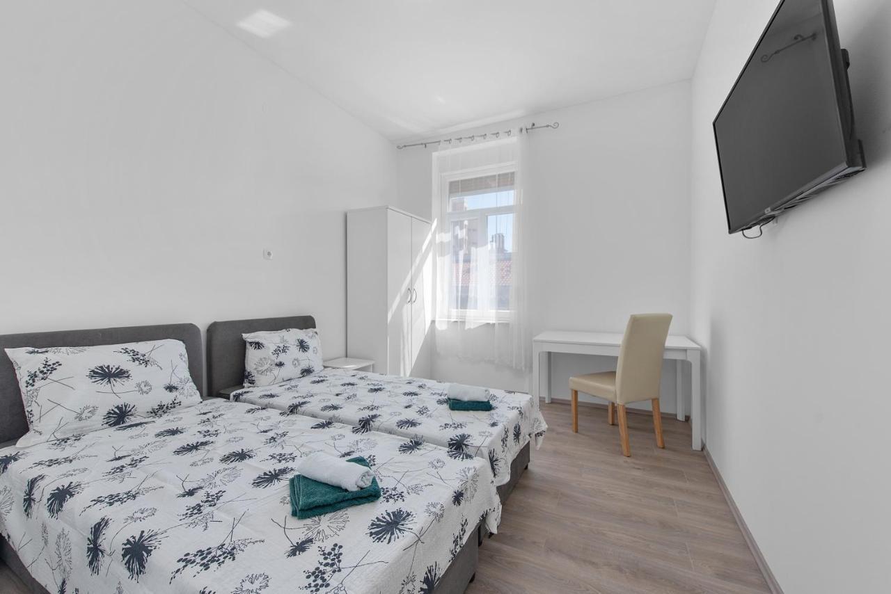 Mima Apartments Rijeka Buitenkant foto